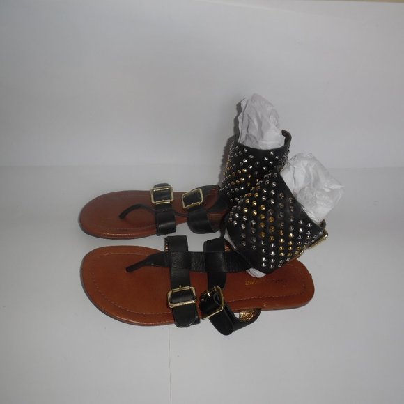 Cynthia Vincent Studded Buckle Black Leather Gladiator Ankle Flats Sandal 7.5 - Picture 3 of 10